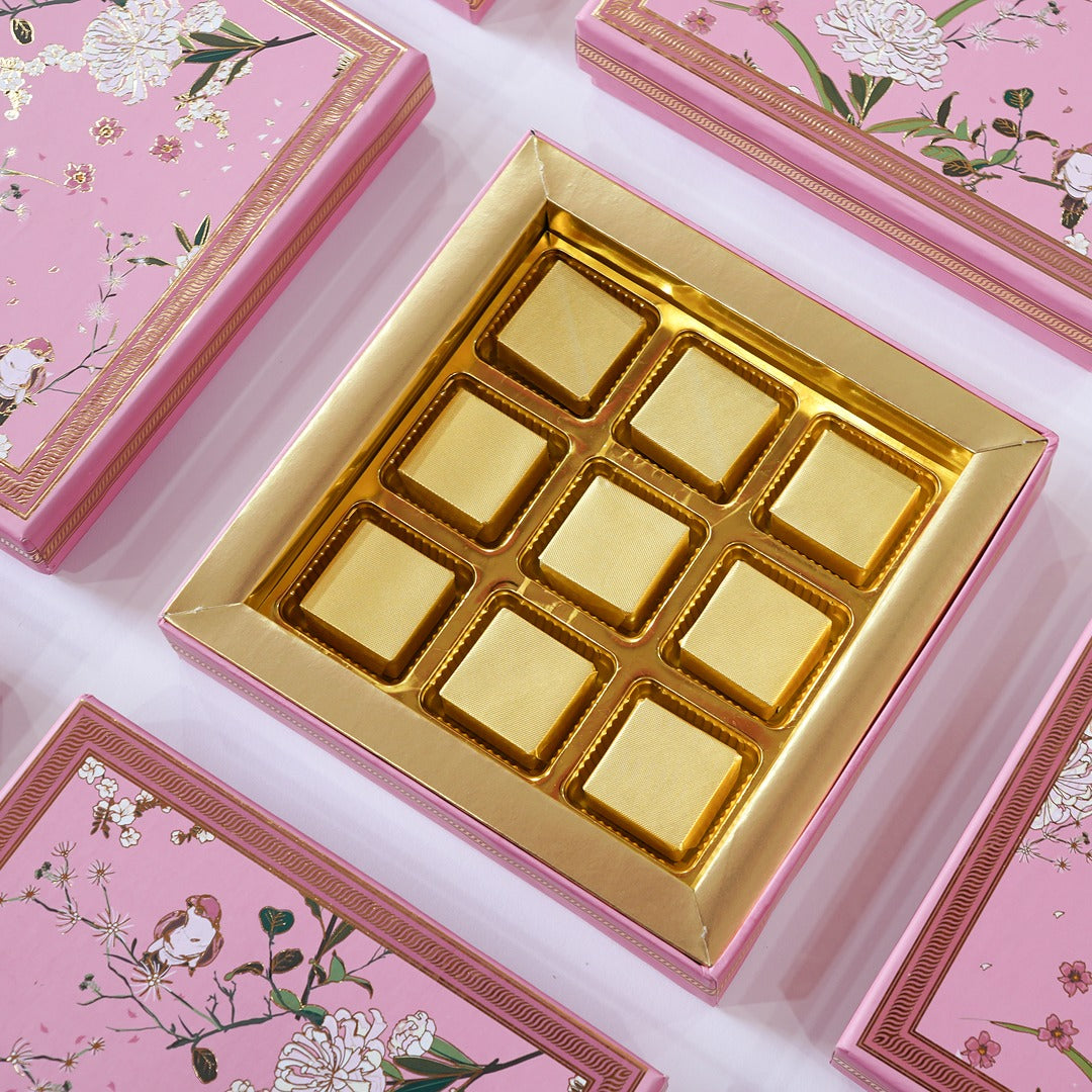 The Pink Delight Box for Your Sister